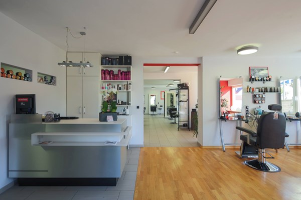 Salon